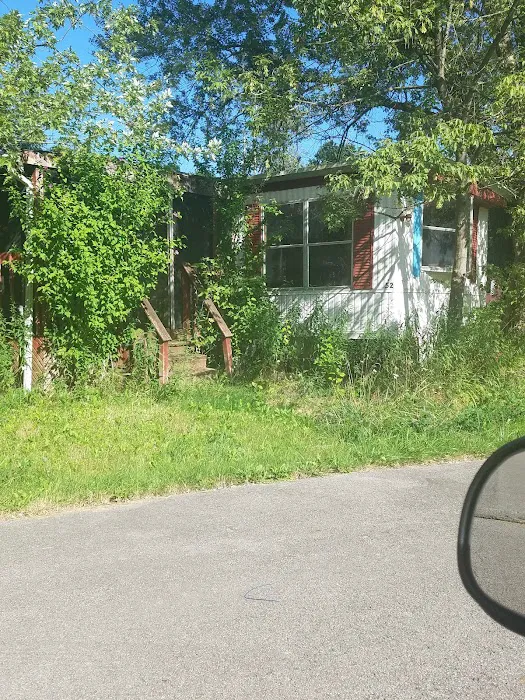 Scenic Mobile Home Park Picture 1