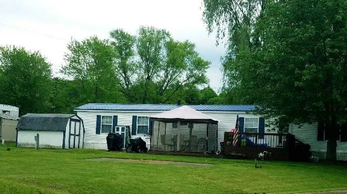 Scenic Mobile Home Park Picture 5