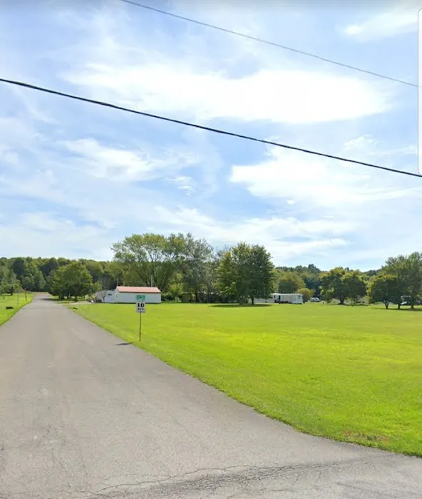 Scenic Mobile Home Park Picture 10