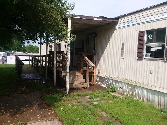 Heritage Hills Mobile Home Estates Picture 2