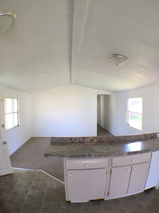 Heritage Hills Mobile Home Estates Picture 4