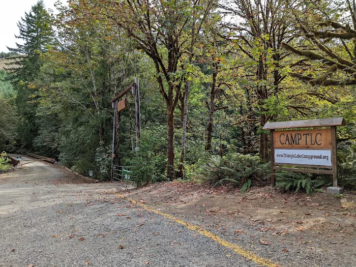 Triangle Lake Campground Picture 1