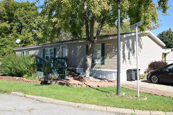 Brookfield Acres Manufactured Home Community Picture 1