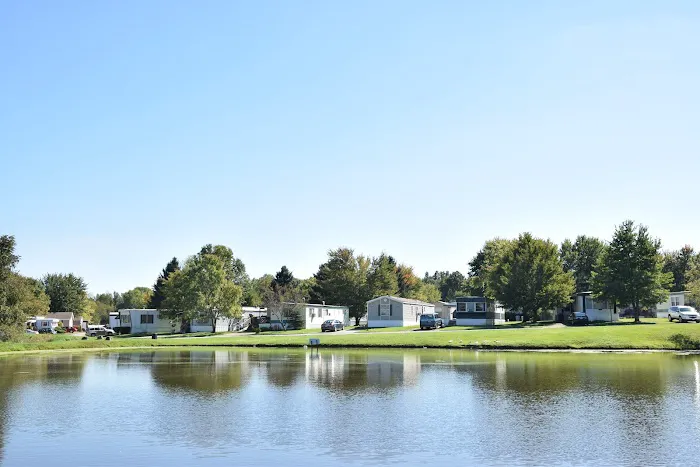 Brookfield Acres Manufactured Home Community Picture 5