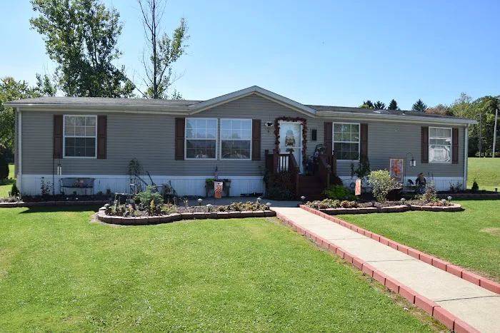 Brookfield Acres Manufactured Home Community Picture 2