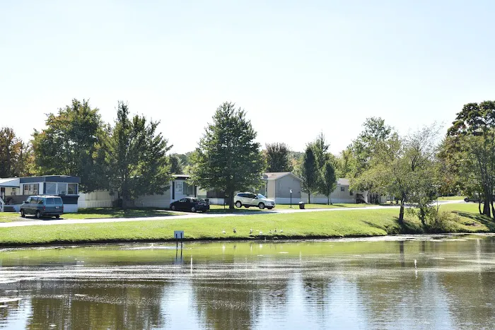 Brookfield Acres Manufactured Home Community Picture 8