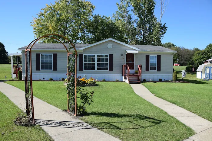 Brookfield Acres Manufactured Home Community Picture 9