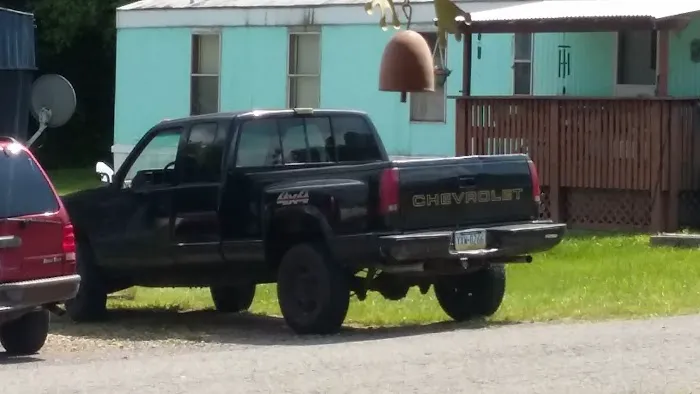 Country Roads Mobile Home Park Picture 5