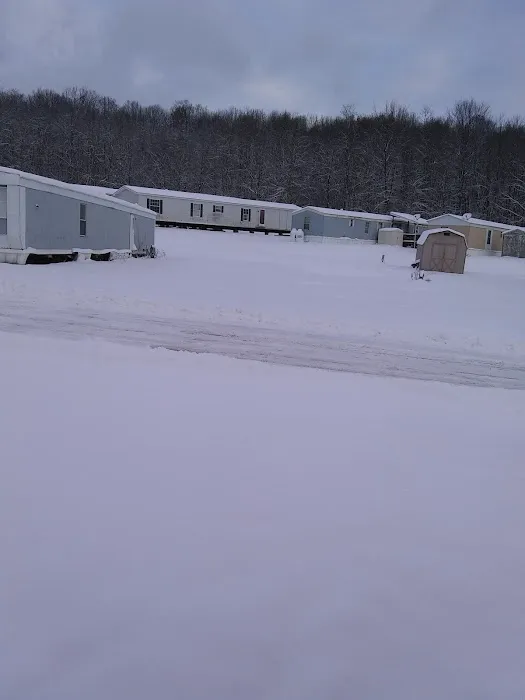 Country Roads Mobile Home Park Picture 4