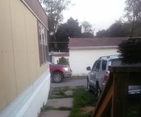 Country Roads Mobile Home Park