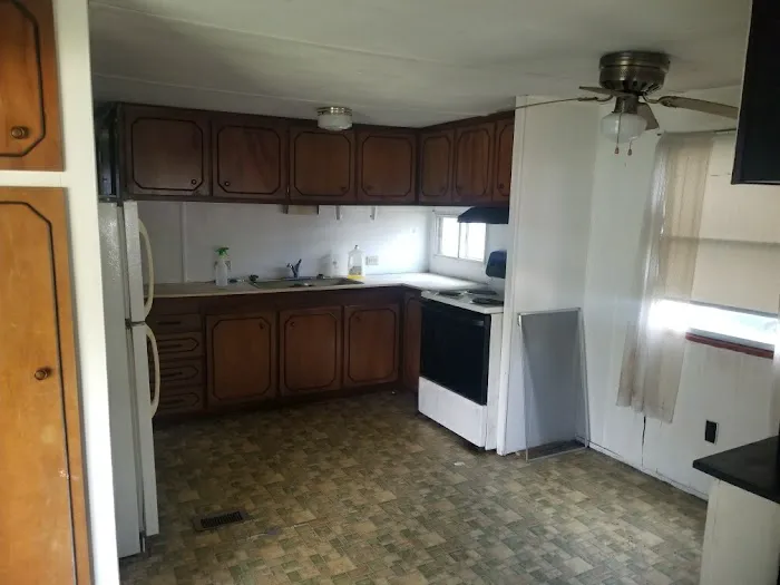 Hemlock Hills Mobile Home Community Picture 1