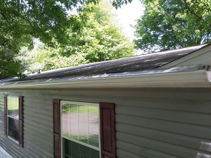 Oak Springs Mobile Home Park Picture 7