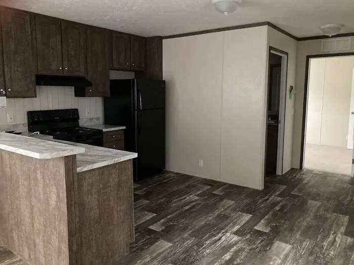 Valley Mobile Home Park Picture 9