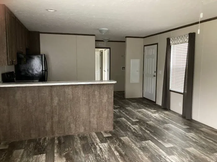 Valley Mobile Home Park Picture 2