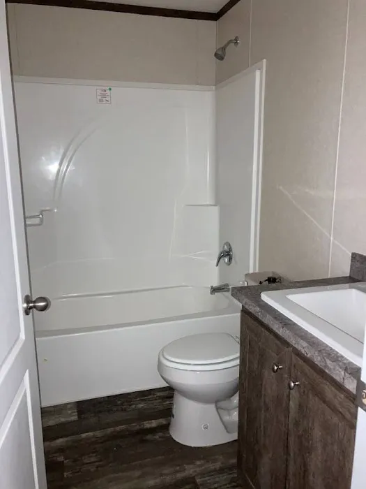 Valley Mobile Home Park Picture 1