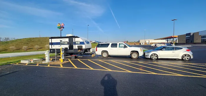 Love's RV Hookup Picture 7