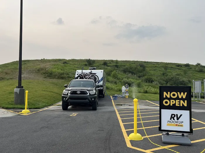 Love's RV Hookup Picture 3