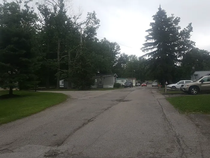 Eagle Mobile Homes Park Picture 2