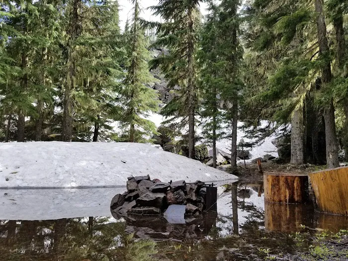 Lower Lake Campground Picture 5