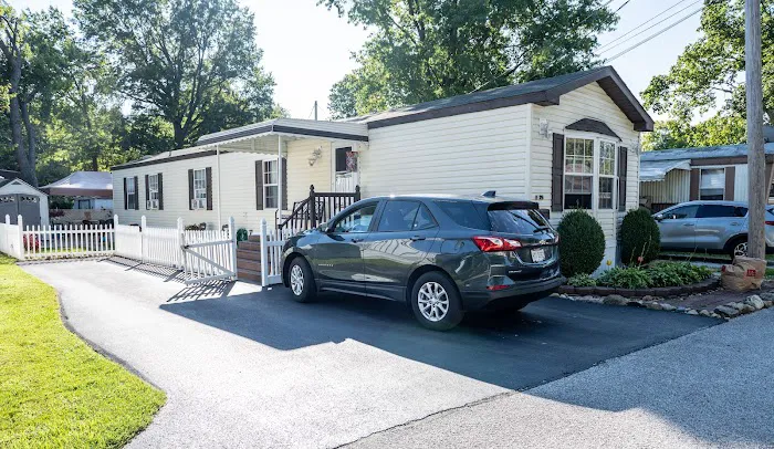 Elevate Mentor Manufactured Home Community (MHC) Picture 2