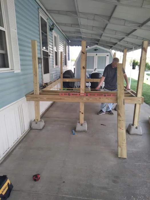 Courtyard Mobile Home Park Picture 2