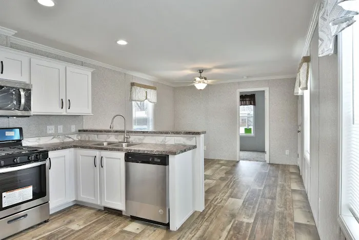 River Oaks MHC Picture 5