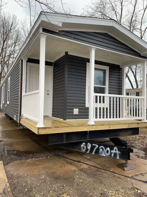 River Oaks MHC Picture 1