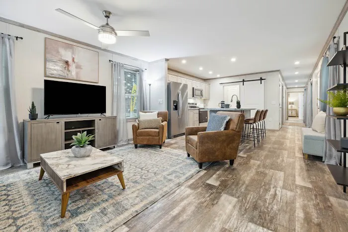 River Oaks MHC Picture 2