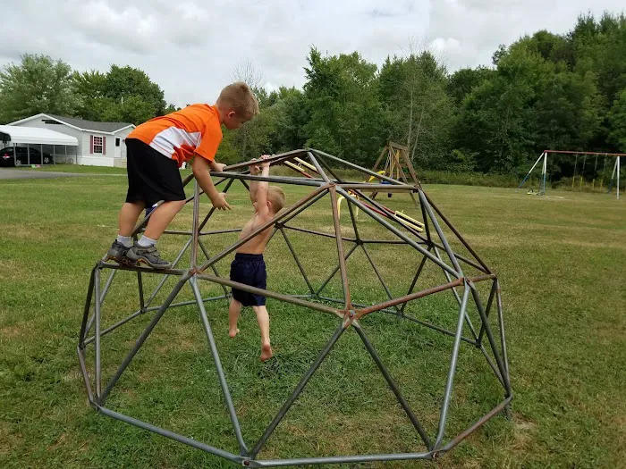 Blue Water Manor Picture 3