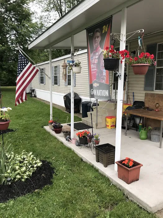 Blue Water Manor Picture 6