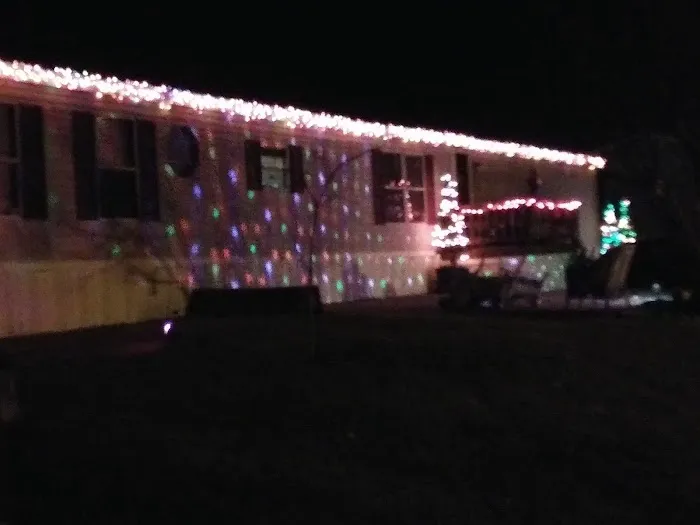 Maple Del Manor Picture 6