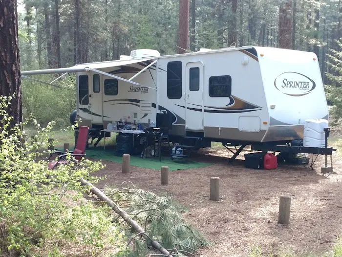 Smiling River Campgrounds Picture 8