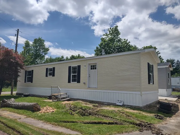 Maplecroft Manufactured Home Community Picture 8