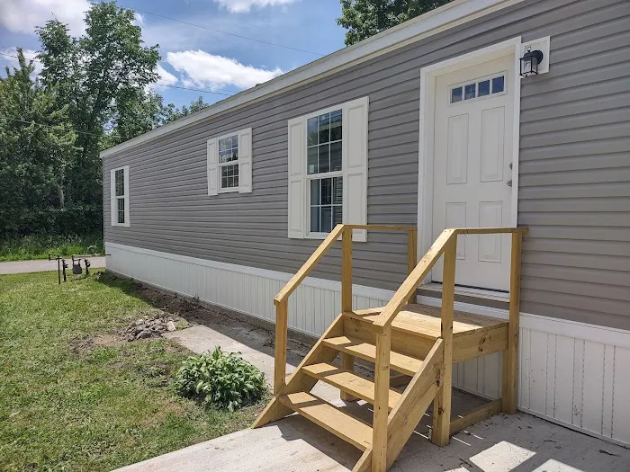 Maplecroft Manufactured Home Community Picture 3