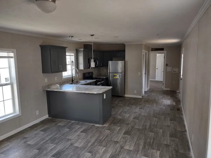 Maplecroft Manufactured Home Community Picture 4