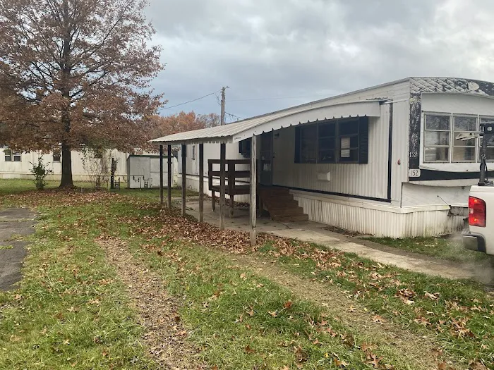 Hillcrest Trailer Court LP Picture 5