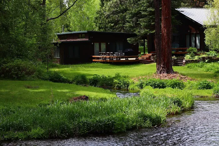 Camp Sherman Campground Picture 6