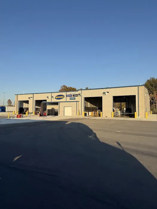 Speedco Truck Lube and Tires Picture 1