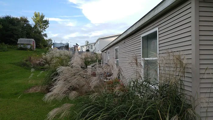 Sunnyhill Mobile Home Park Picture 4