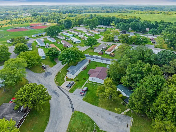 Deer Lakes Manufactured Home Community Picture 5