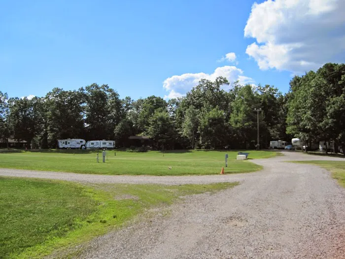 Mountain Top RV Campground Picture 10