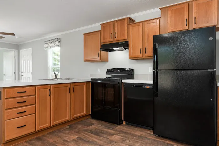 Center Manor Picture 7