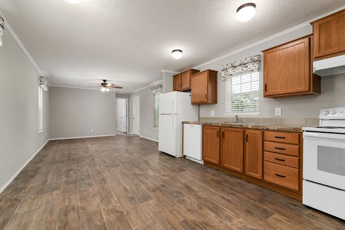 Center Manor Picture 10