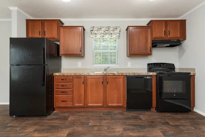 Center Manor Picture 9