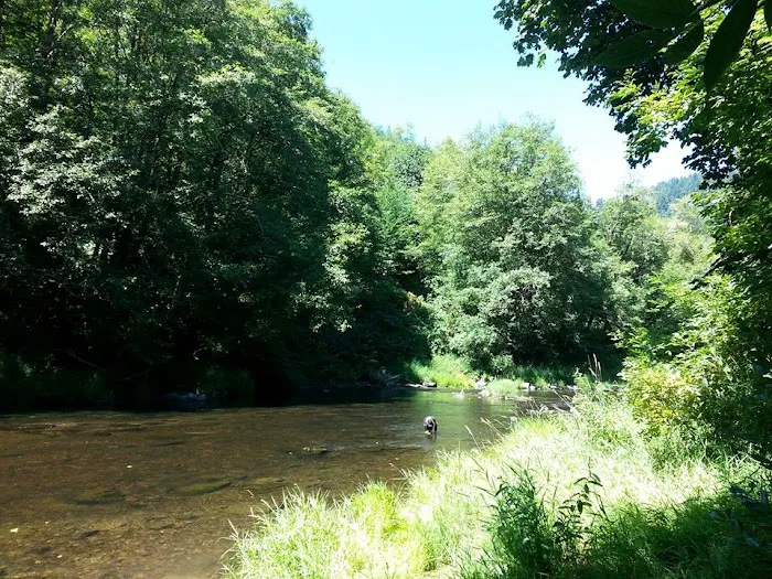 River Edge Campground Picture 10