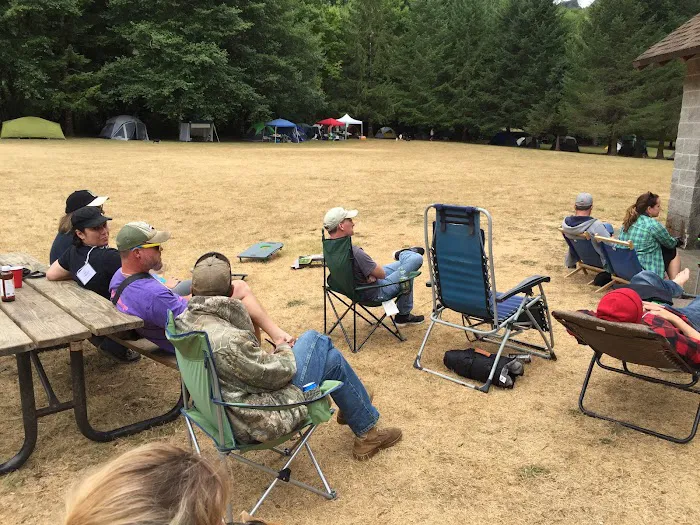 River Edge Campground Picture 5