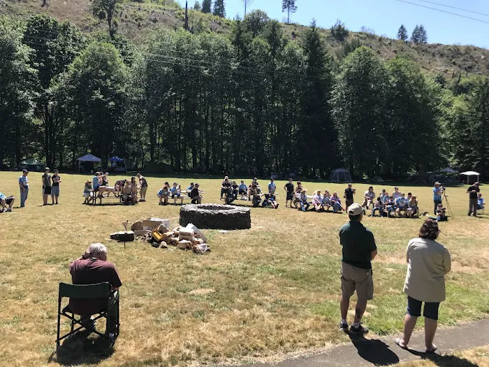 River Edge Campground Picture 7