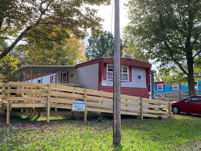 Mahoning Manor Mobile Home Park Picture 7