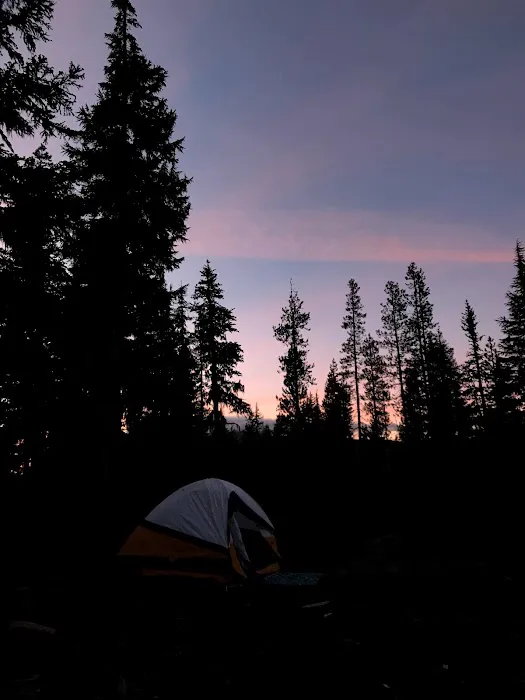 Lava Camp Lake Campground Picture 2