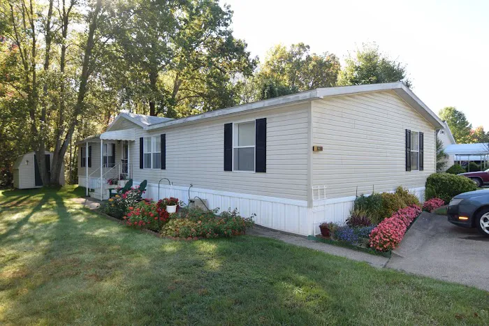 Birchwood Manor Manufactured Home Community Picture 1